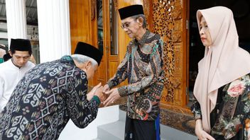 Ganjar Pranowo 'Communication Of Sambal Terong' With Kendal Islamic Boarding School