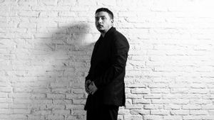 سال بريادي يقدم 15 أغنية جديدة في ألبوم 