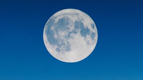 Indonesia Arrivals The Blue Moon Phenomenon On August 22