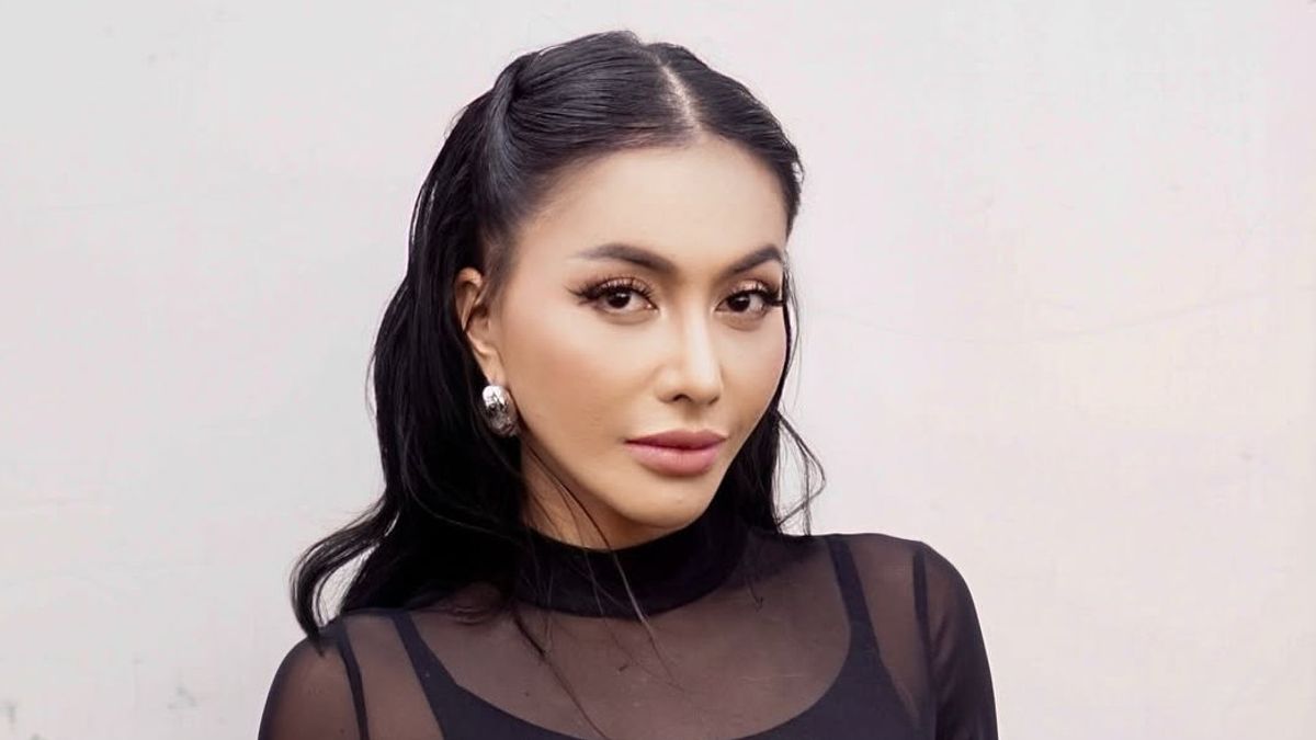 Denada Shows Proof of Routine Transfer for Ressa's College Tuition