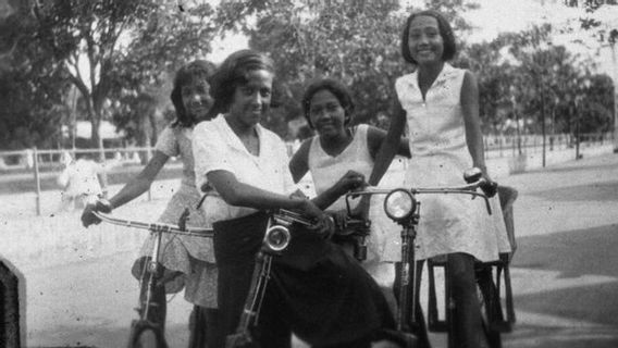荷兰东印度群岛的第一次自行车
