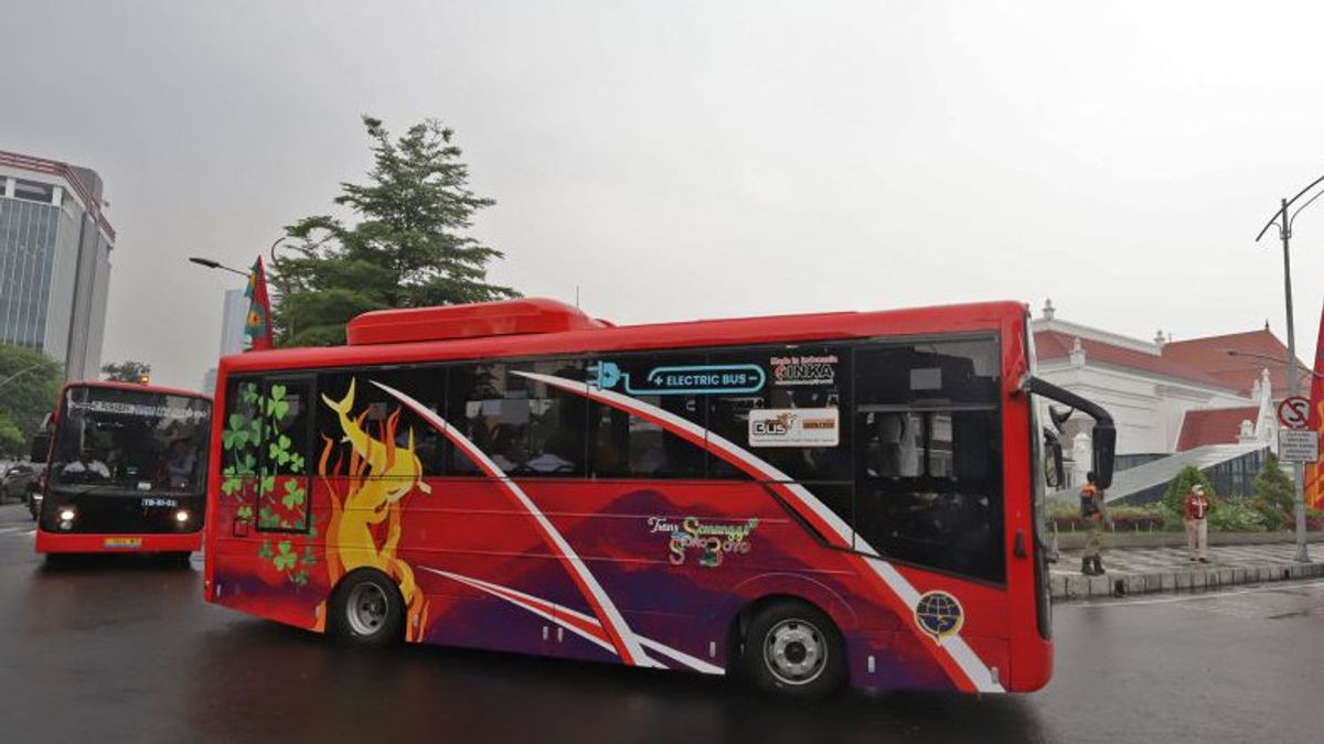 DPRD Questions Electric Bus In Surabaya Stop Operating