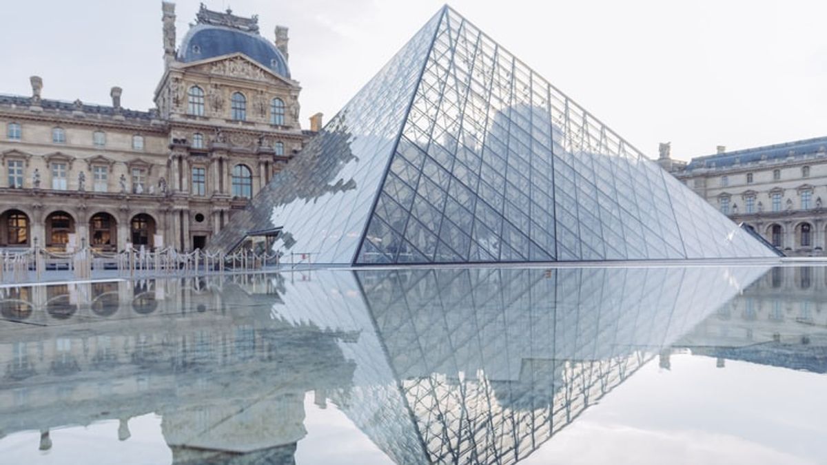 Sejarah Museum Louvre Paris, dari Singgasana Raja Jadi Rumah <i>Mona Lisa</i>