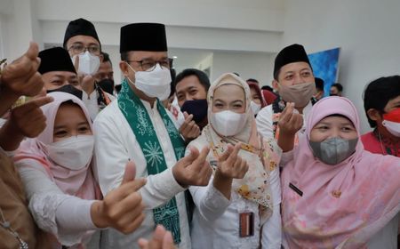 Gubernur Anies Baswedan Mulai Cairkan KJP Plus Tahap Dua 29 November Nanti