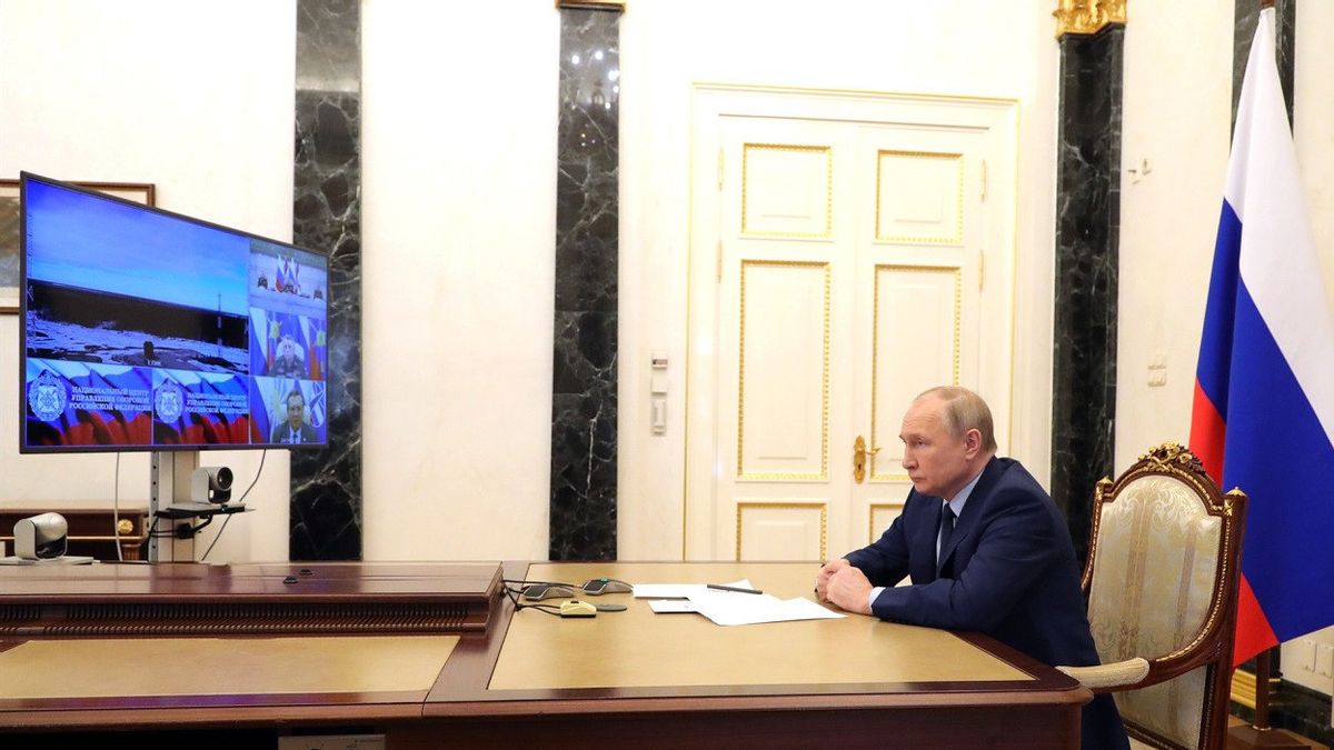 普京总统称萨尔马特弹道导弹准备进入战斗警戒状态，俄罗斯认为与美国就裁减军备进行“奇怪”的新谈判