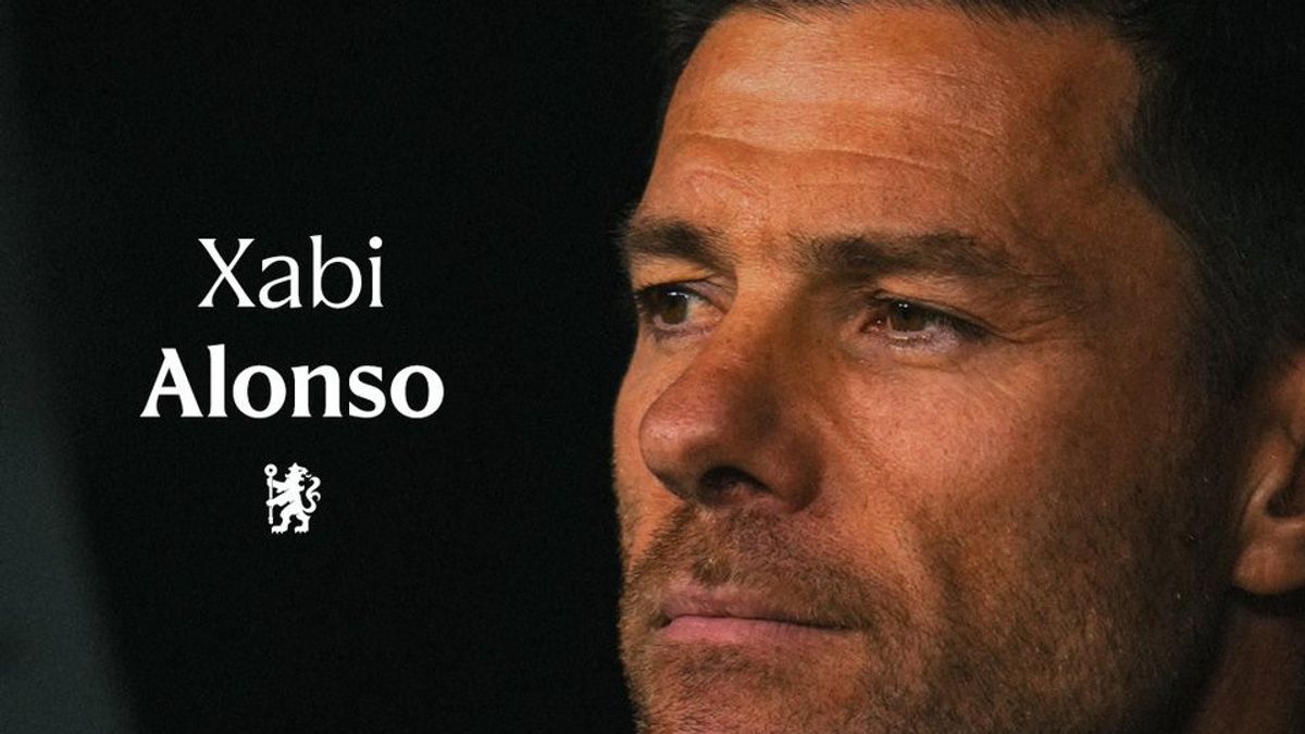 アロンソがチェルシーの新しい監督に就任