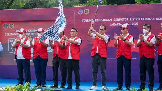 Percepat Transisi Kendaraan Listrik, Moeldoko Sebut Pemerintah Sudah Siapkan Insentif