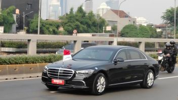 Riding The Mercedes-Benz S600 Guard, President Jokowi Leaves Parliament Building After Speech Of The 2025 RAPBN