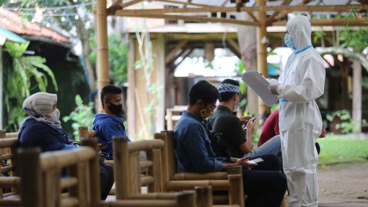 Kasus COVID-19 Naik Lagi, Wawalkot Bandung: <i>Ngeri</i>, Faskes-Tenaga Medis Bisa Kolaps