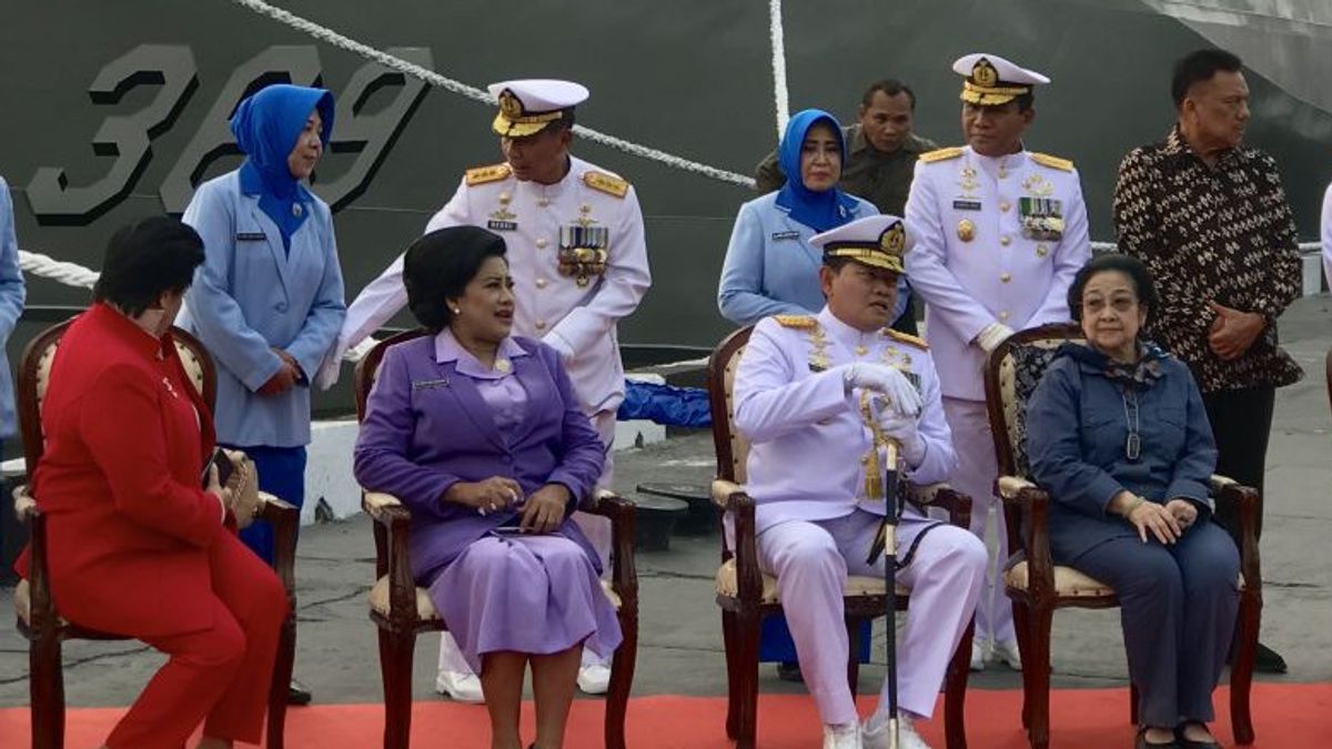 Megawati Challenges TNI Commander To Increase Domestic Alutsista