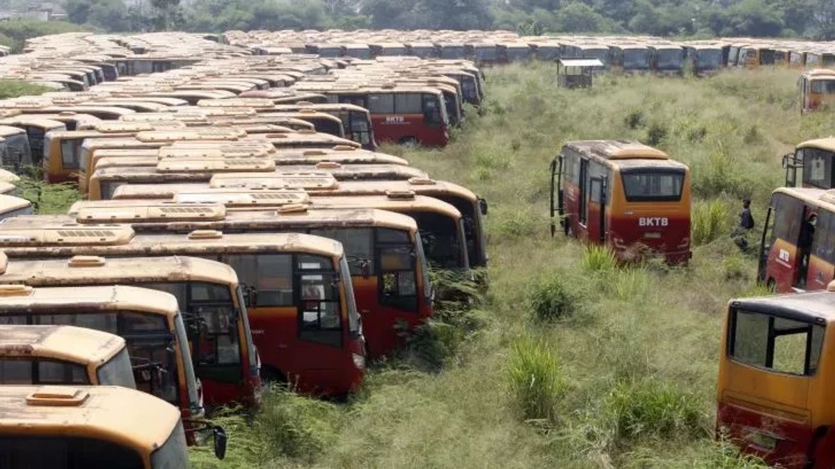 DKI州政府が21台の古いトランスジャカルタバスをオークションにかけることに驚いた、座席のみ、DPRD:それはロンソカンです