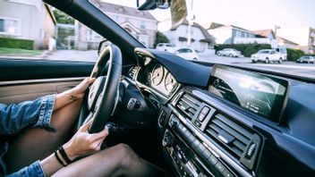 感情のコントロールがすべての自動車運転者に重要である理由