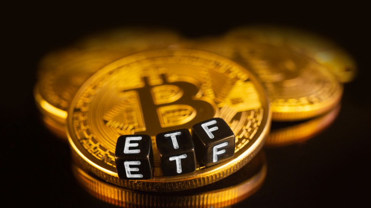 US SEC Considers Approving Spot Bitcoin ETF: What Happens Next?