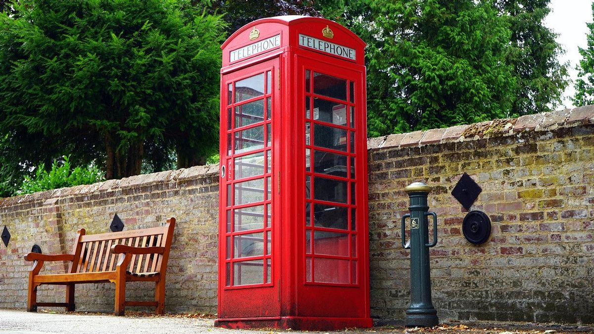 Society Still Needs, Telecommunications Regulators Want To Protect Thousands Of British Red Public Telephone Boxes