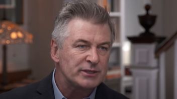 Dikira Pistol Mainan, Kru Film <i>Rust</i> Meninggal Tertembak Alec Baldwin