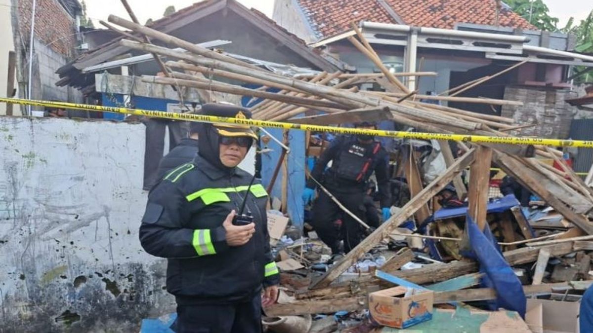 Des pétards ont fait 9 blessés à Pekalongan