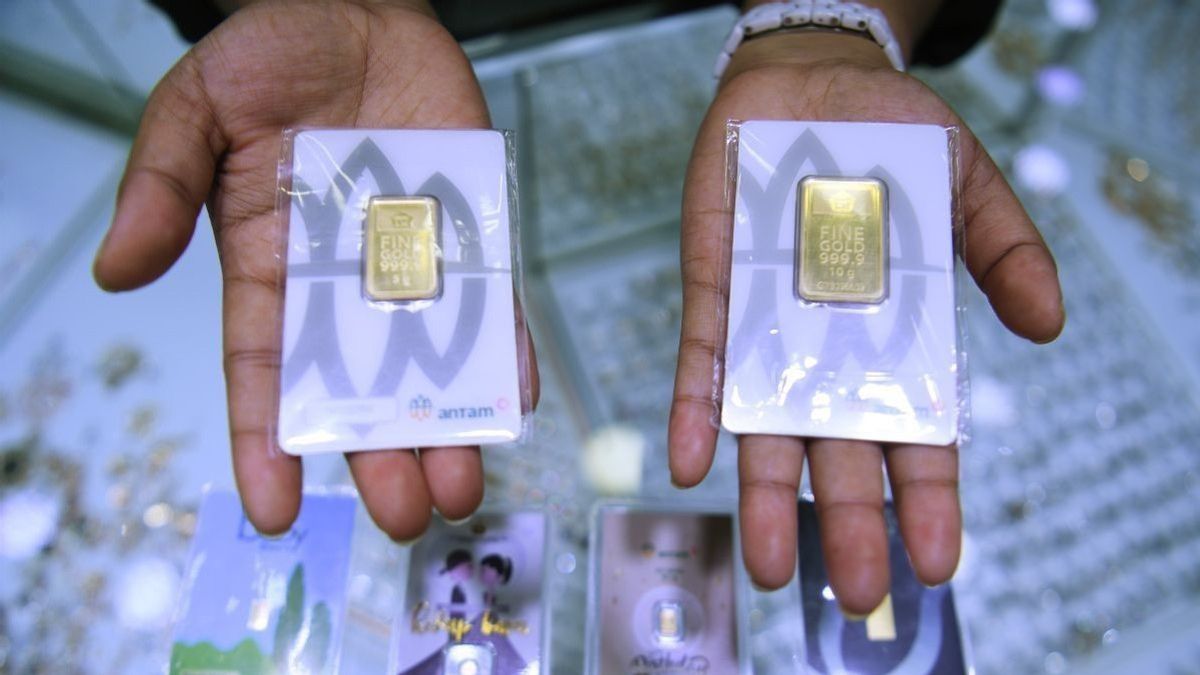 Usai Cetak Rekor, Harga Emas Antam Turun Rp6.000 ke Rp1.515.000 per Gram