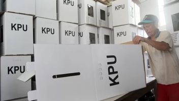 アルミ製の投票箱を拒否し、段ボールの使用を選択する、KPU:フリーマーケットで後で見つけたら悲しい