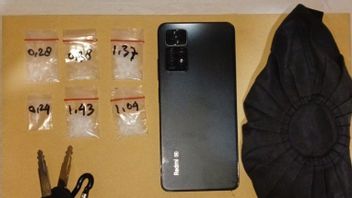 Samarinda Police Arrest Dealers Who Hide 6 Packages Of Methamphetamine In Peci