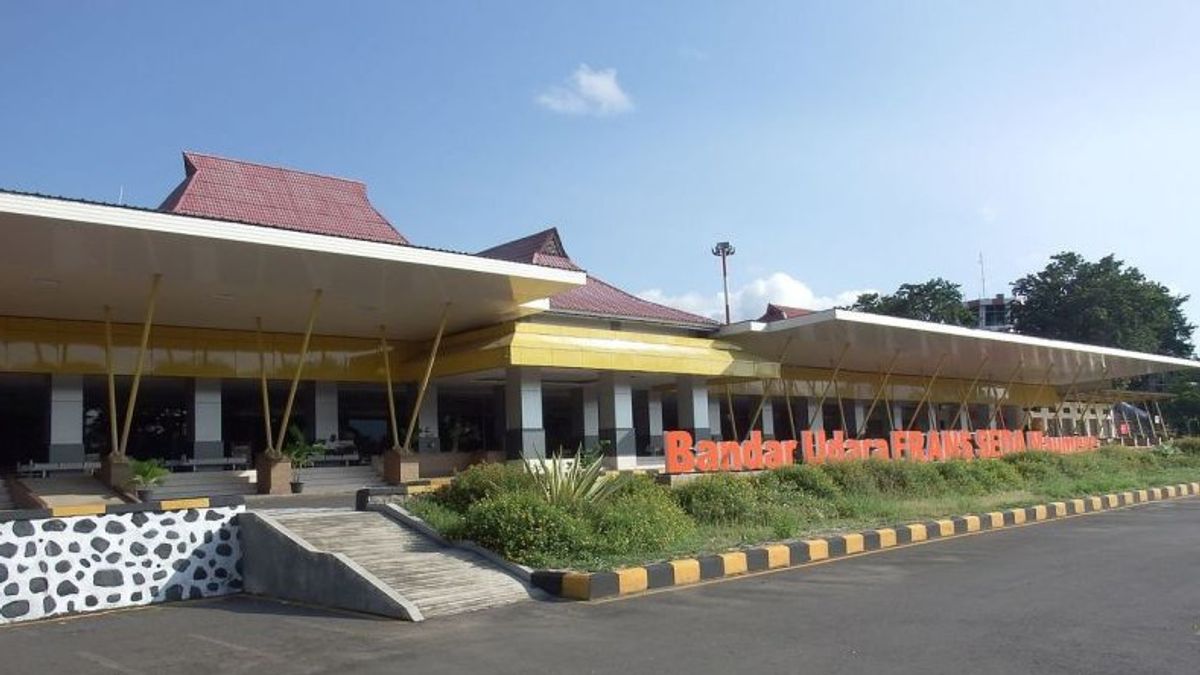 The Distribution Of Abu Gunung Lewotobi Men-Laki To Sikka NTT, Operations Of Frans Seda Airport Closed