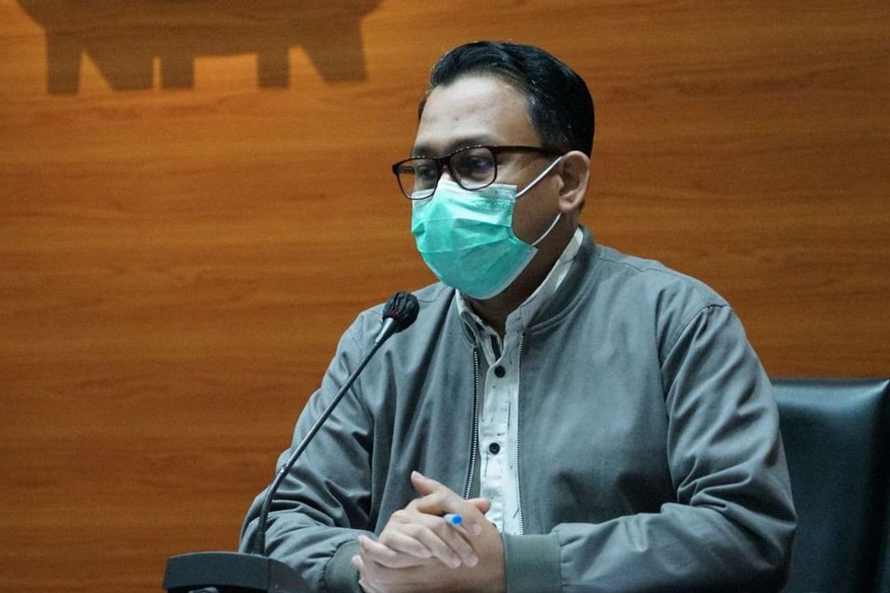 Called By The Corruption Eradication Commission In Connection With Allegations Of Corruption In The Regulation Of Excisable Goods, The Former Secretary Of The Bintan DPRD Turns Out To Be Dead