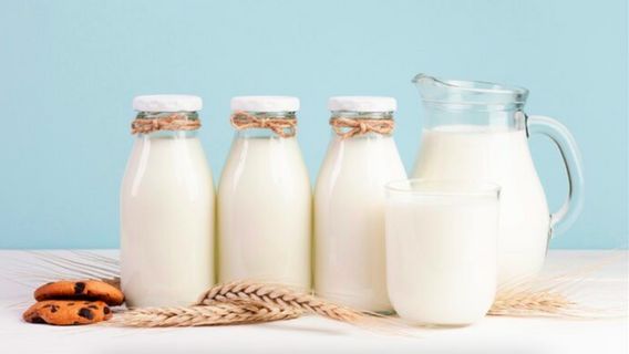 Jangan Sepelekan, 6 Alasan Susu Baik Diminum saat Sahur