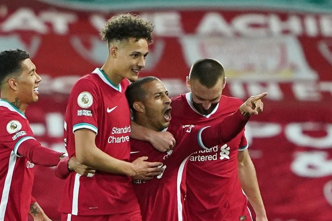 Nathan Tella of Southampton celebrates his goal to make it 0-1