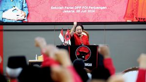 Megawati se rend souvent à Menkumham Yasonna : Nos enfants sont ciblés par le passé