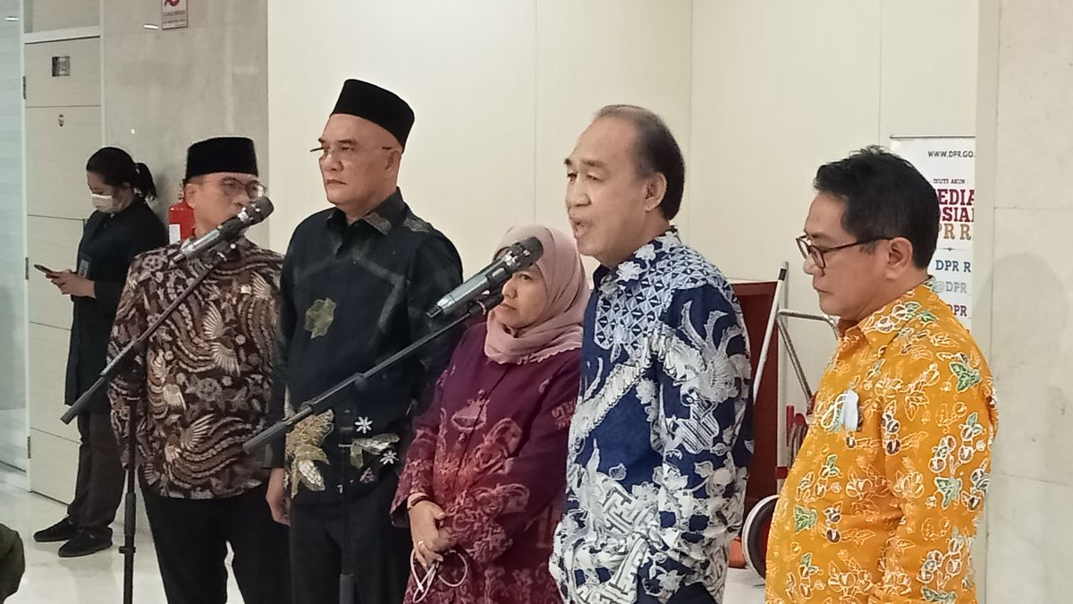 Belum Sepakat Tetapkan Rp49 Juta per Jemaah, DPR dan Kemenag Kembali Gelar Rapat Penentuan Biaya Haji 2023 Hari Ini