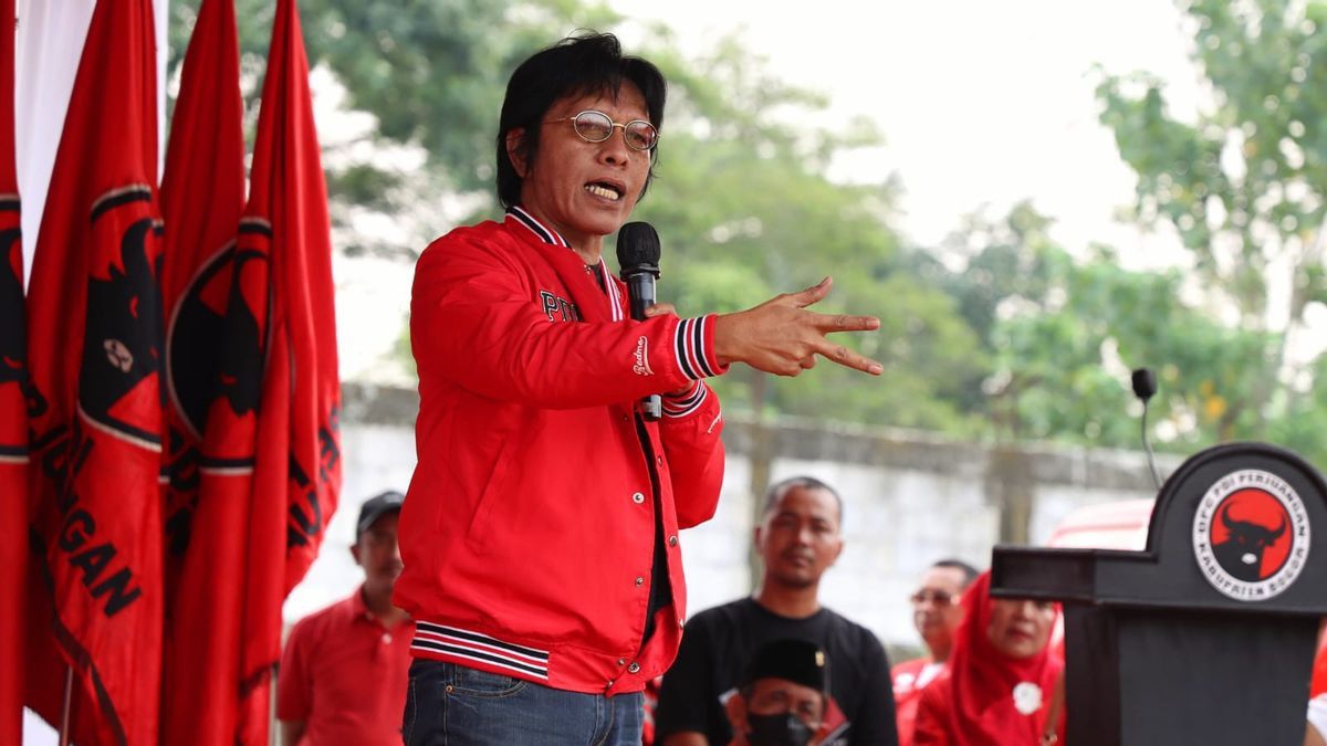Adian Napitupulu: Don't Choose A Presidential Candidate That Has Been Made By Jokowi