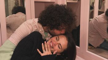 Congratulations! Selena Gomez Fiances With Benny Blanco