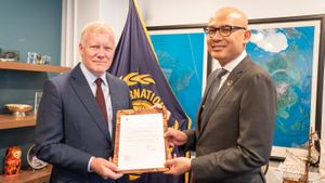 Duta Besar Arrmanatha Nasir Serahkan Surat Kepercayaan sebagai Wakil Tetap RI untuk Otoritas Kawasan Dasar Laut Internasional