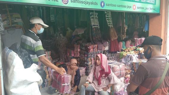 Kliwon Market Merchants Ask The Governor To Cancel The Regulation Regarding Closing On The Weekend