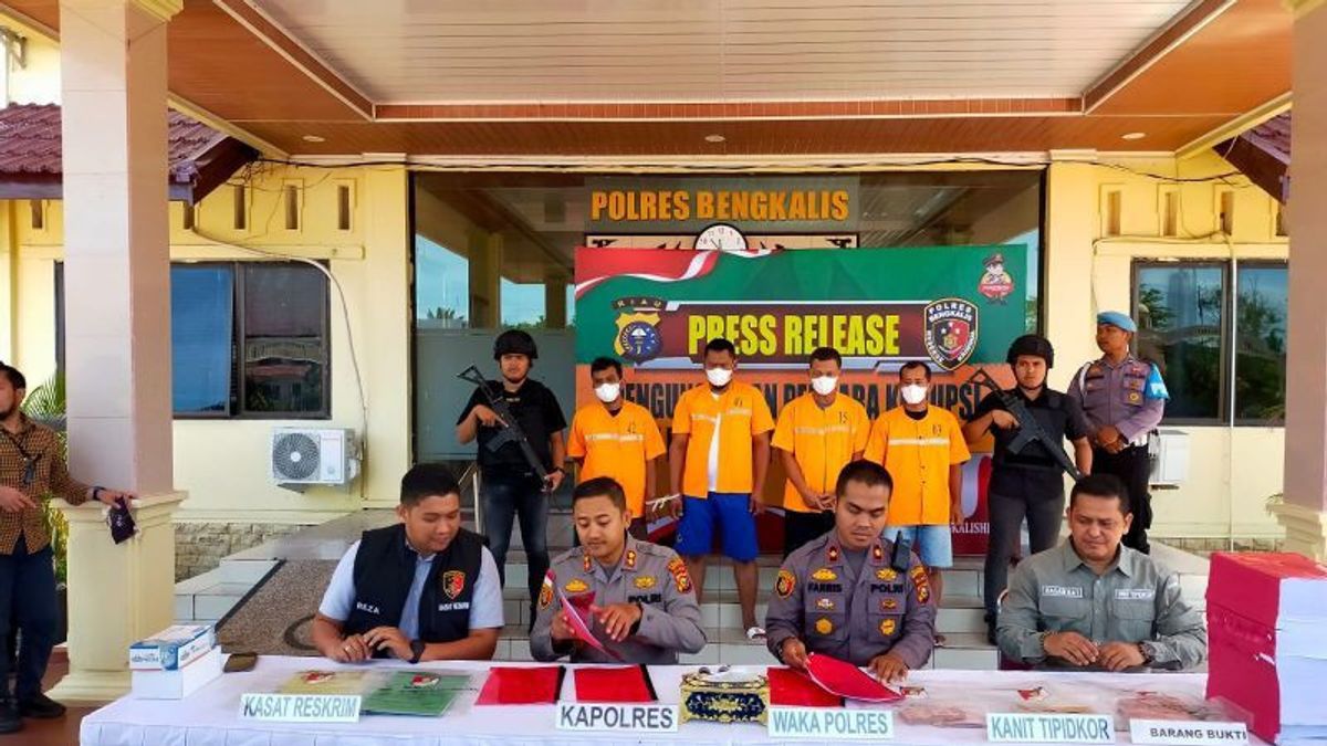 4 Riau Bengkalis Civil Servants Suspected Of Corruption In 2020 Pilkada Grant Funds Detained