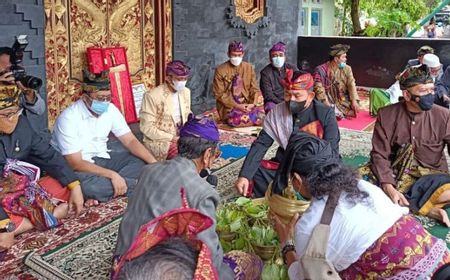 KSAD Jenderal Dudung Diberikan Gelar Adat Sasak NTB Prawireng Jayeng Bhuwane, Artinya Kesatria Sakti Mandraguna