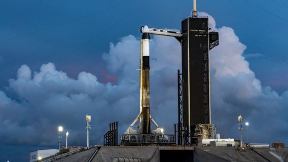 SpaceX To Launch Thor And Hacking Devices To ISS On The CRS-28 Cargo Mission Today