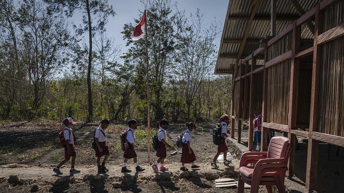 监察员警告计划开设DKI-西爪哇学校，不要让它成为一个新的COVID-19集群