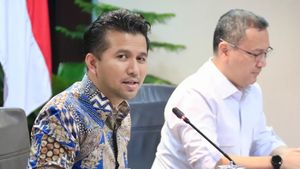 Emil Dardak, Suami Arumi Bachsin Pilih Peluk dan Nasehati Pelaku Pembakaran Gedung Grahadi Surabaya