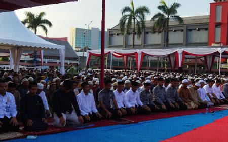 Ribuan Napi Lapas Narkotika Jakarta Ikuti Salat Idulfitri, Ada yang Dapat Remisi