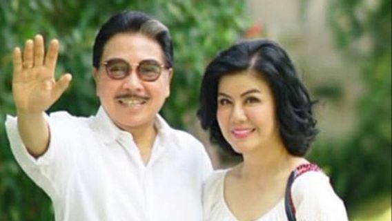 Desiree Tarigan And Hotma Sitompul Make Good, But Divorce Goes On