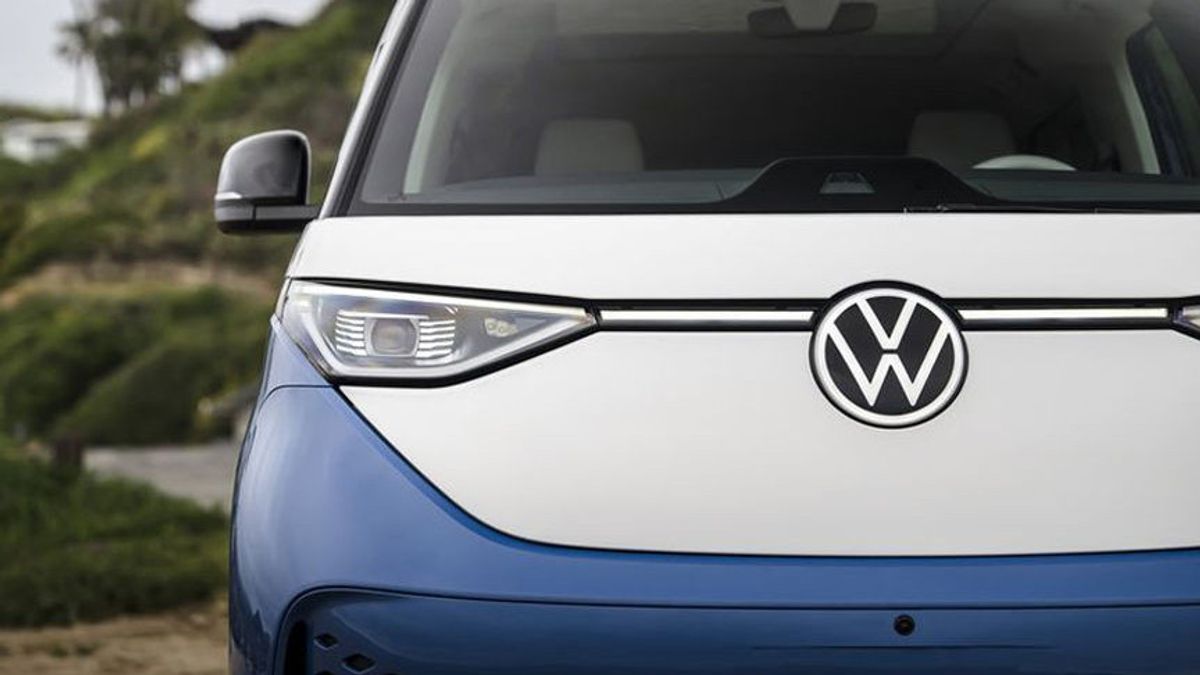 Volkswagen Data Leaks Reveal 800,000 Electric Vehicle Locations During Months