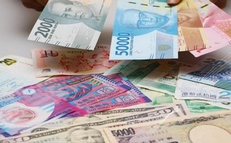 Rupiah Senin Dibuka Menguat 0,5 Persen ke Rp15.800 per Dolar AS