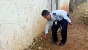 The Mode Of Throwing Drugs From Outside The Semarang Prison Walls Happens Again