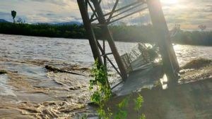Jembatan Gantung di Aceh Barat Rusak Diterjang Banjir