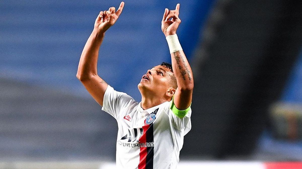 Thiago Silva Pamitan ke Suporter PSG Lewat Surat Emosional