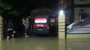 Polsek Pinang Tangerang Terendam Banjir, Ketinggian Air Sempat Mencapai 80 Sentimeter