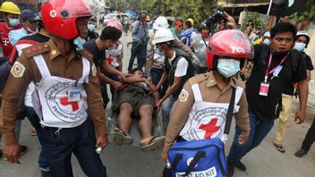 Des Manifestantes Abattues, Des Militaires Du Myanmar : Pas Nos Balles