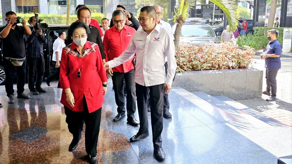 Megawati Hadiri Rapat Rutin Tim Pemenangan Ganjar Didampingi Prananda Prabowo