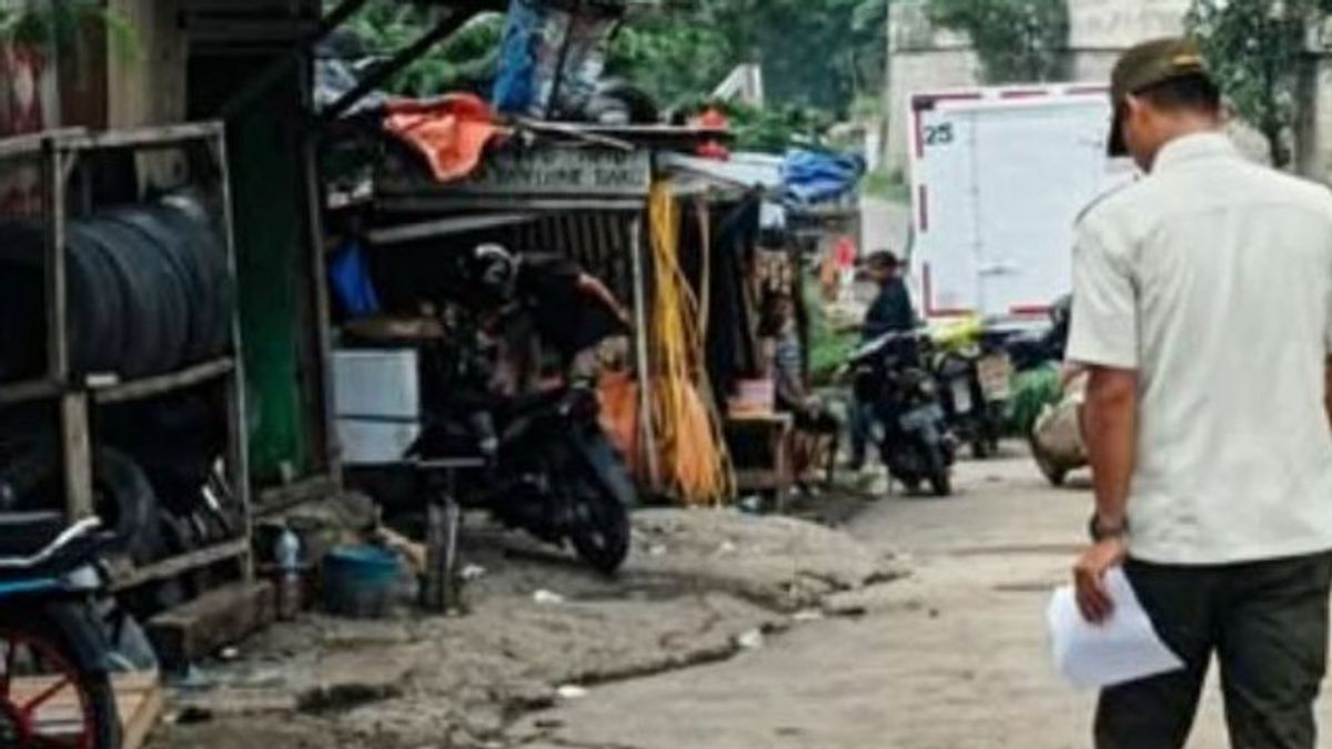 印度尼西亚：卡拉旺西路口 179 座违建被拆除