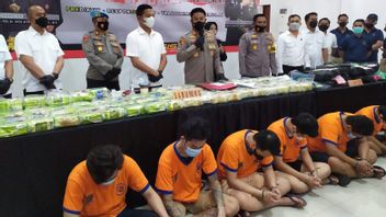 泗水警方拆除了跨省90公斤Sabu和12公斤大麻的毒品贩运